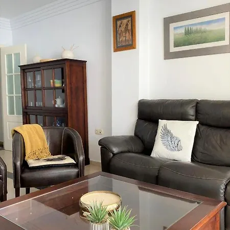 Banana - Eaw Homes Apartment